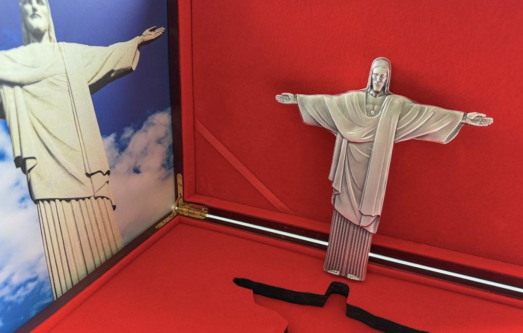 Christ the Redeemer 3D Antiqued 1 KILO Silver Coin Cameroon 2026 10000 Francs